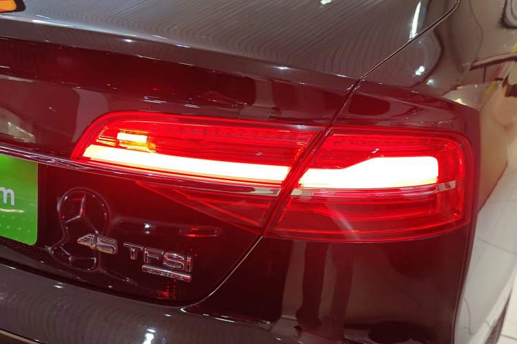 Used Audi A8 2014 A8L 45 TFSI quattro Comfort model
