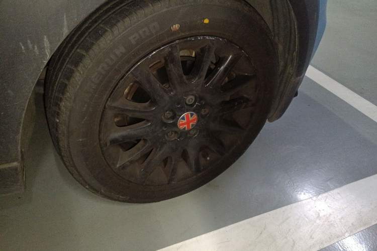 Used MINI 2018 1.5T ONE Five-Door Edition Right Front Wheel Hub