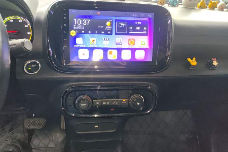 Used Roewe Clever 2021 302 km New Four-Seater Super-Efficient Version