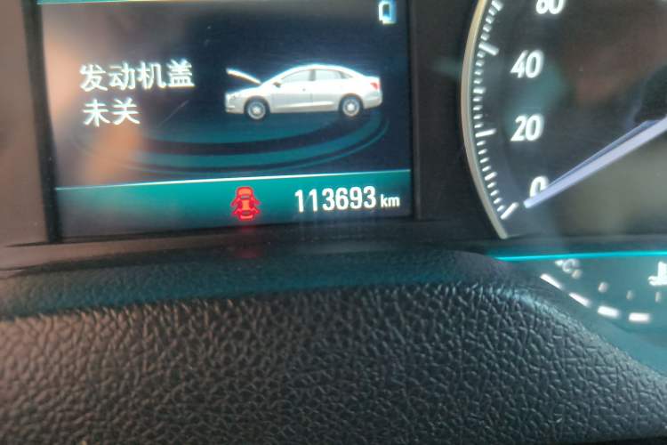 Used Buick GT 2018 15T Manual Elite Version China V Standard Odometer Close Up