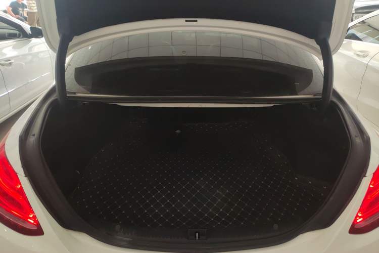 Used Mercedes-Benz C-Class 2018 C 180 L Fashion Edition Sport Version