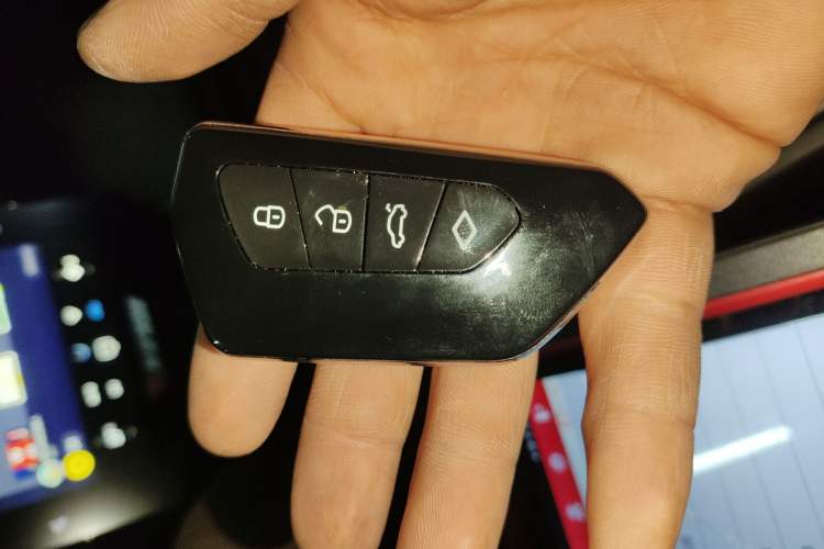 Used Dongfeng Aeolus Yixuan 2023 Mach Edition 1.5L Automatic Chasing Shadow Version
