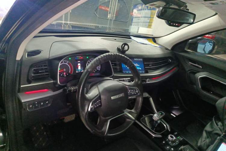 Used Haval H6 2017 Red Label 2.0T Automatic Two-Wheel Drive ZhiShang Model