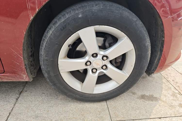 Used Chevrolet Cruze 2013 Hatchback 1.6L Automatic Luxury Model
