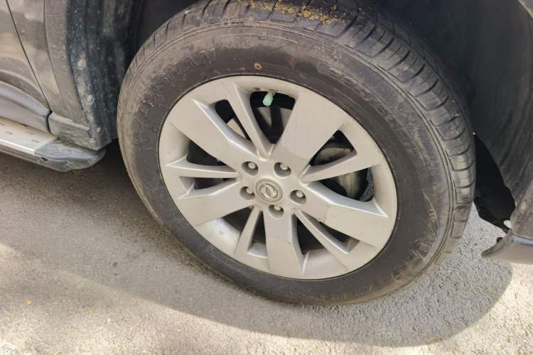 Used Dongfeng Fengdu MX6 2016 2.0L CVT Two-Wheel Drive Dream Edition
