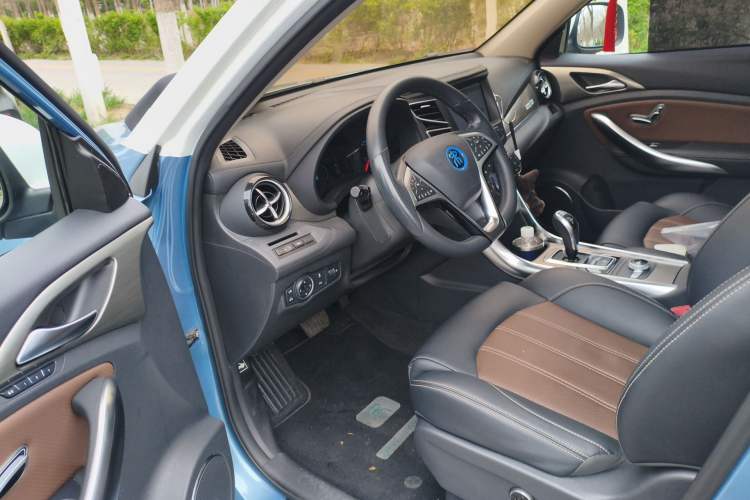 Used BYD Song New Energy 2017 Song EV300 Prestige Model Driver Seat