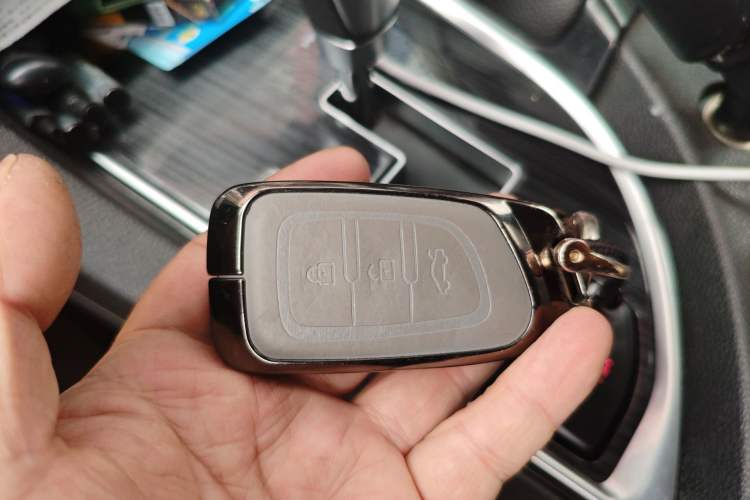 Used Dongfeng Fengdu MX5 2016 2.0L Automatic Flagship Edition Vehicle Key