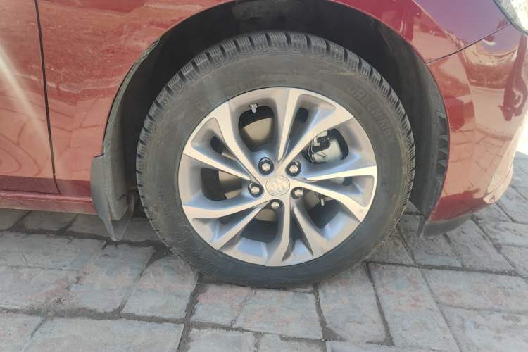 Used Buick Verano 2022 Pro 533T Enjoyment Edition Right Front Wheel Hub