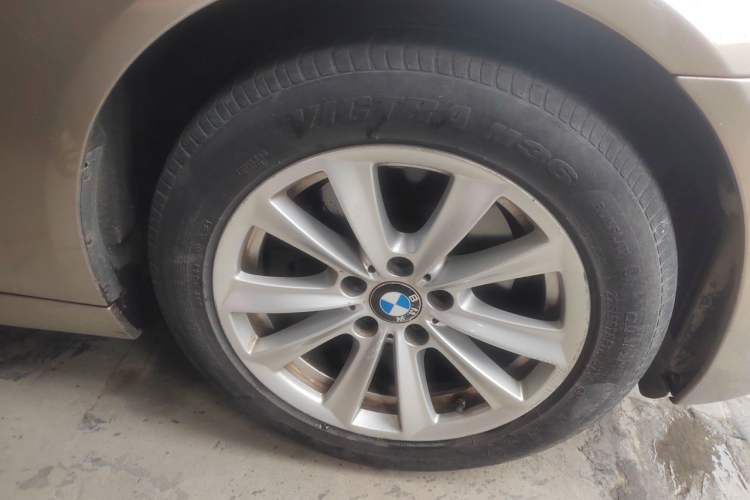Used BMW 5 Series 2012 523Li Leading Model