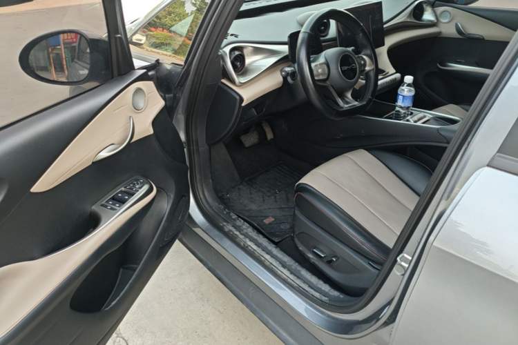 Used BYD Dolphin 2023 420 km Fashion Edition Driver Seat