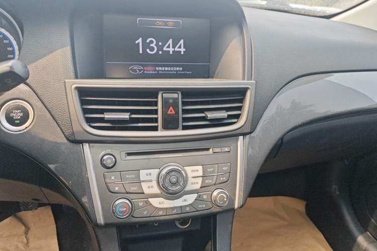 Used Soueast V5 Lingzhi 2015 1.5L Manual Flagship Model
