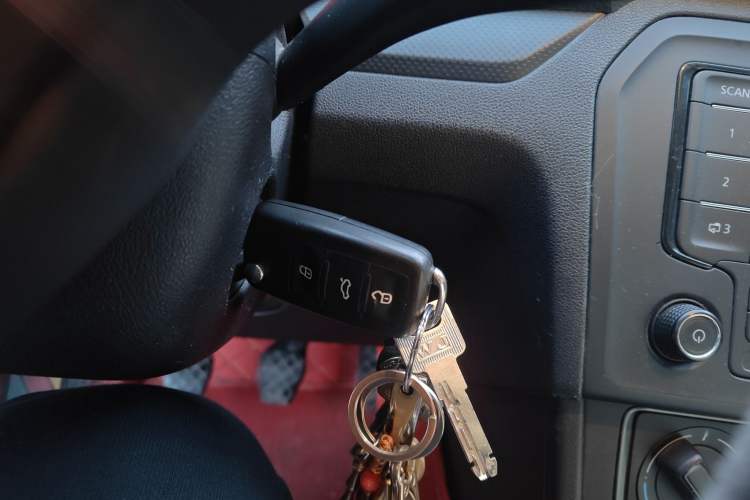 Used Volkswagen Jetta 2015 Zhuihui Edition 1.4L Manual Fashion Model