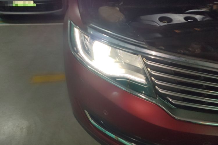 Used Lincoln MKX 2015 2.0T Two-Wheel Drive Deluxe Edition