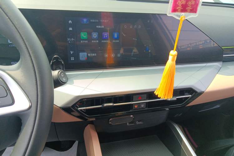 Used Geely Auto Haoyue PRO 2024 1.5T DCT Zongheng+ Audio And AC Panel