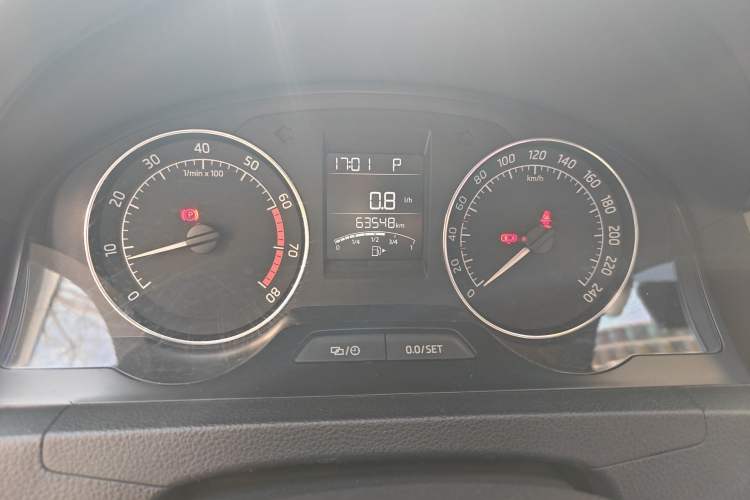 Used Skoda Rapid Spaceback 2016 Revised 1.6L Automatic Chuanxing Version