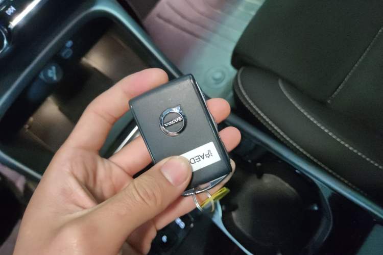 Used Volvo XC40 New Energy 2024 Long-Range PRO Version Interior 1