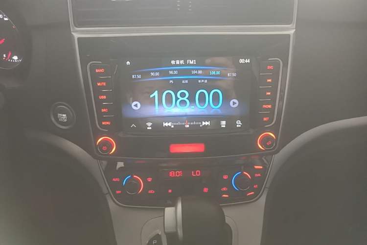 Used Haval M6 2019 1.5T DCT Two-Wheel Drive Elite Version China VI Standard