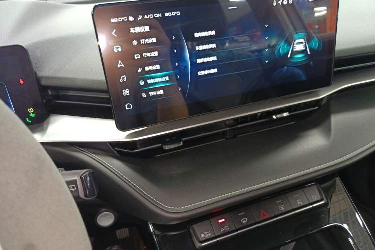 Used Haval H6 2021 3rd Generation 1.5T Automatic Two-Wheel Drive Max Audio And AC Panel