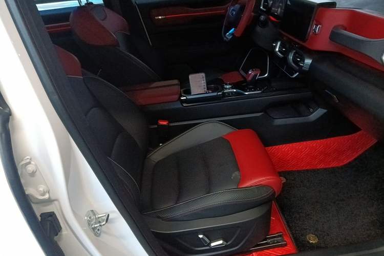 Used Geely Auto icon 2022 1.5TD Qingyuan Limited Edition Right Front Seat