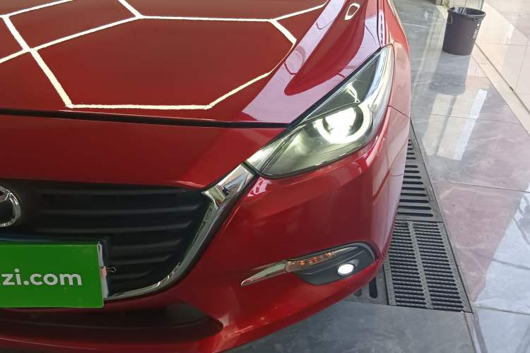 Used Mazda Mazda 3 Axela 2017 Sedan 1.5L Automatic Luxury Model Emission Standard China V