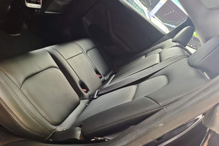 Used Tesla Model Y 2022 Rear-Wheel-Drive Version