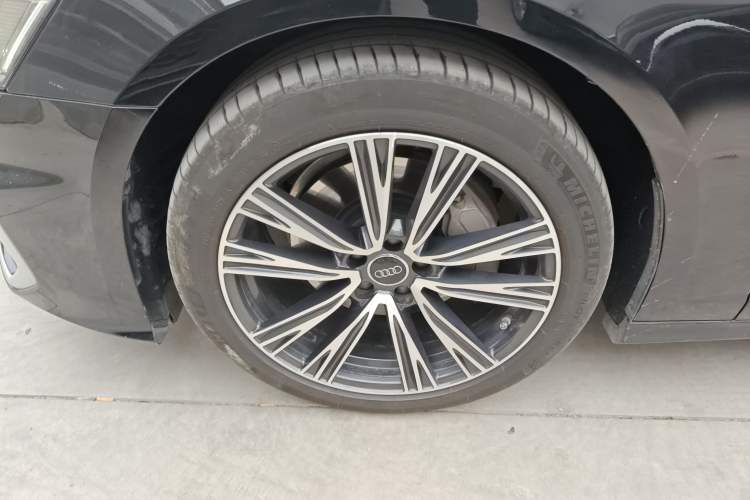 Used Audi A6L 2021 40 TFSI Luxury Dynamic Edition Left Front Wheel Hub