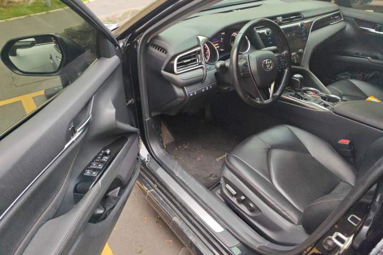 Used Toyota Camry 2019 Revised Version 2.0G Luxury Edition