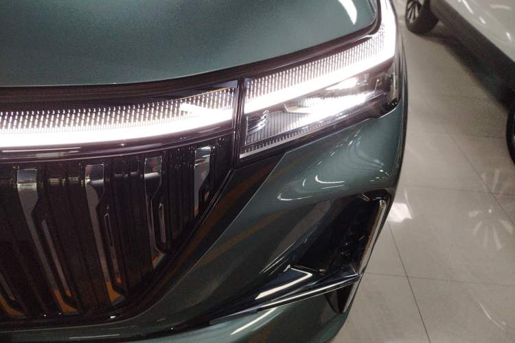 Used Geely Auto FX11 2025 4th Generation 1.5TD DCT Jinxiu