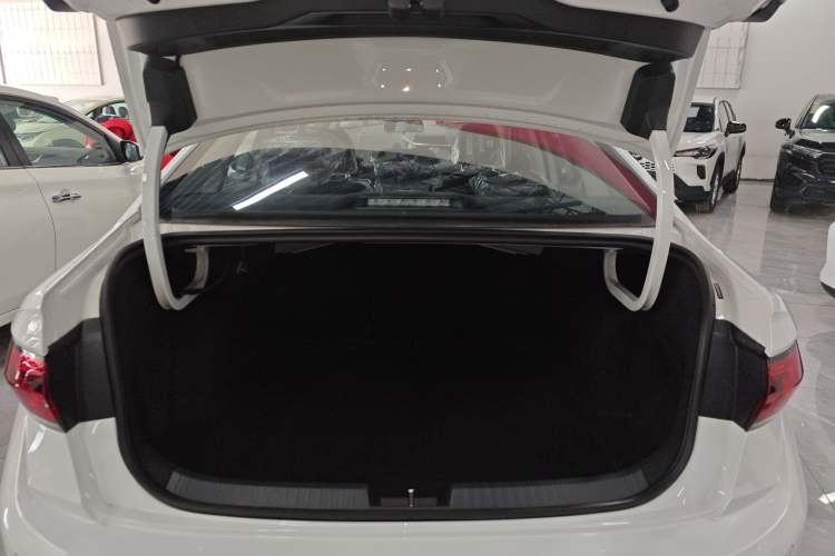 Used Volkswagen Sagitar 2026 Model 30 Million Units Selected 300TSI DSG Surpassing Edition