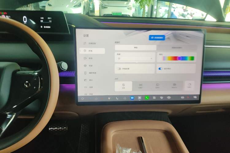 Used Hyptec HL 2025 700 Ultra Six-Seater All-Wheel-Drive LiDAR Version
