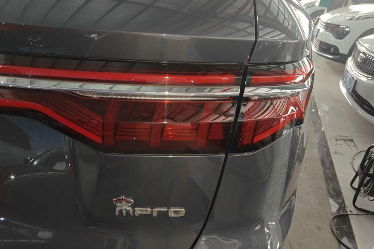 Used BYD Song Pro 2019 1.5T Automatic Elite Edition Right Rear Taillight