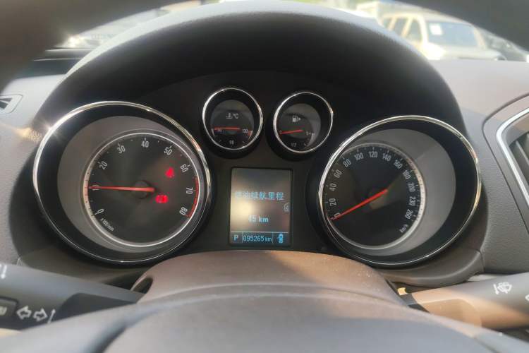 Used Buick Regal 2015 2.0L Leading Fashion Edition
