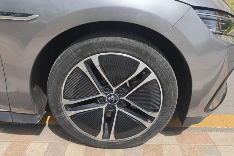 Used BYD Han 2023 EV Champion Edition 605KM Front-Drive Premium Model Left Front Wheel Hub