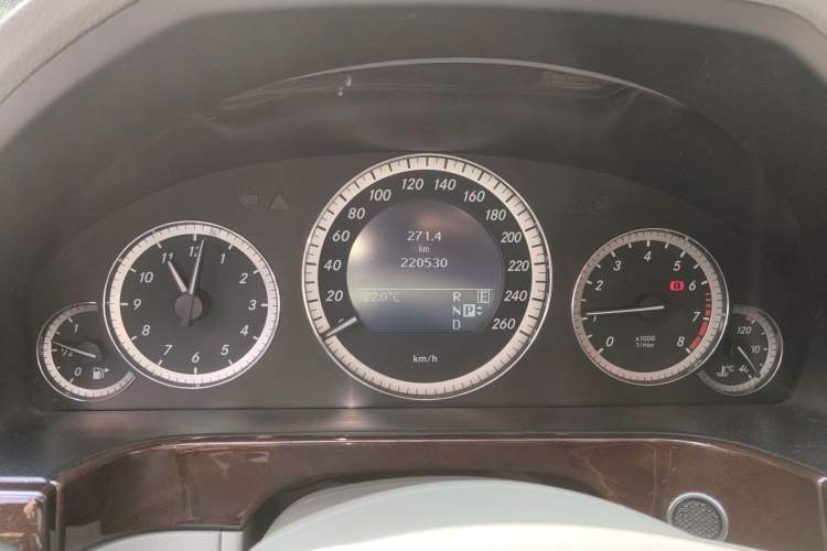 Used Mercedes-Benz E-Class 2011 E 300 L Elegant Model