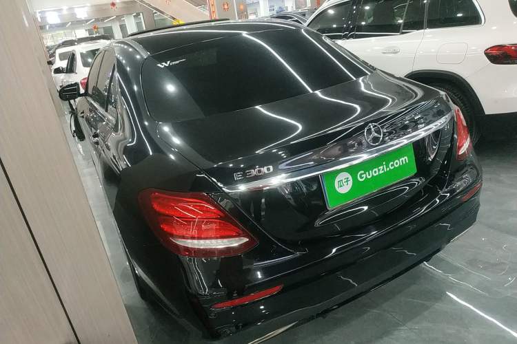 Used Mercedes-Benz E-Class 2018 E 200 Sport Edition Rear Left 45 Deg