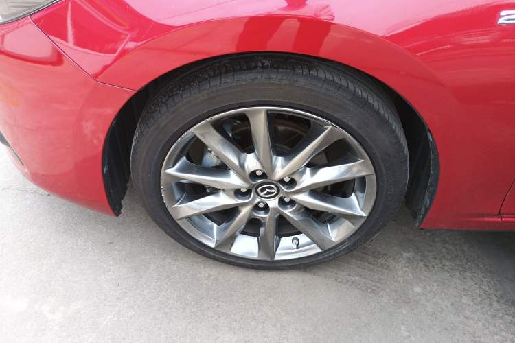 Used Mazda 3 Axela 2017 Hatchback 2.0L Automatic Sport Model China V Emission Standard Left Front Wheel Hub