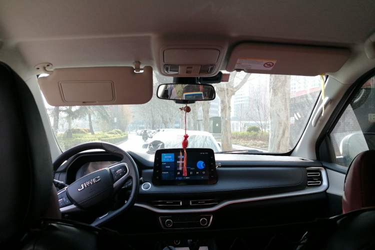 Used JMC Yuhu 7 2022 2.0T Manual Diesel 4x4 Comfort Version Standard Wheelbase Headliner