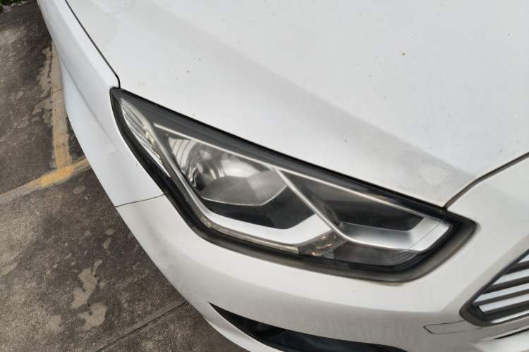 Used Ford Escort 2017 Happiness Edition 1.5L Automatic Fashion Version Exterior 3