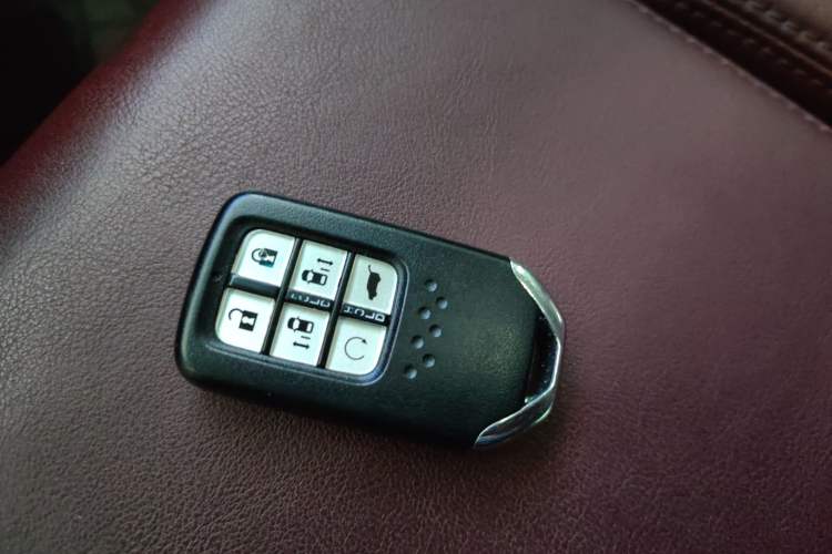 Used Honda Elysion 2022 2.0L eHEV Prestige Edition