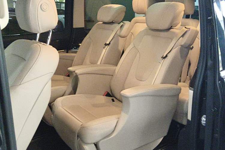 Used Mercedes-Benz V-Class 2018 V 260 L Prestige Extended Version China VI