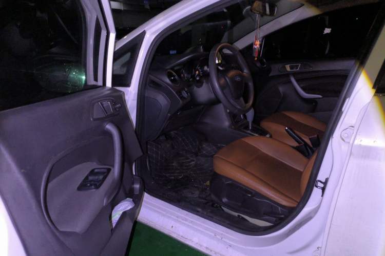 Used Ford Fiesta 2013 Hatchback 1.5L Automatic Fashion Edition
