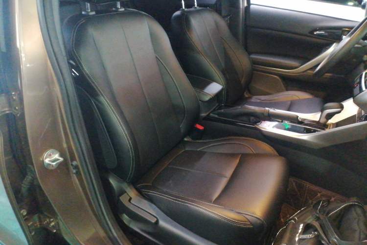 Used Mitsubishi Eclipse Cross 2018 1.5T CVT Two-Wheel Drive Fearless Edition Right Front Seat