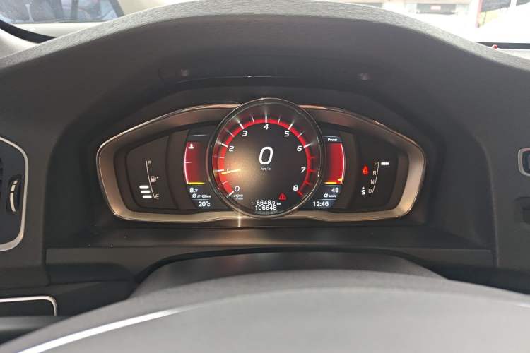 Used Volvo V60 2015 T5 Zhiya Edition Instrument Cluster