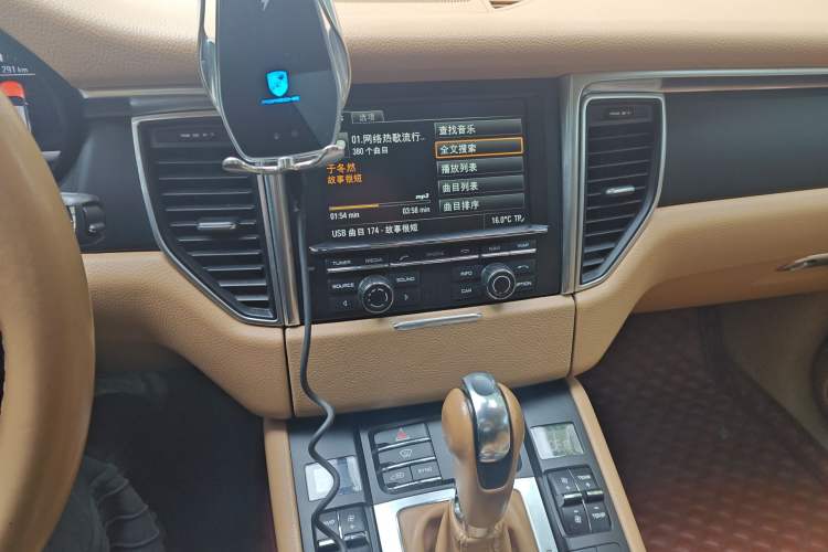 Used Porsche Macan 2014 Macan 2.0T
