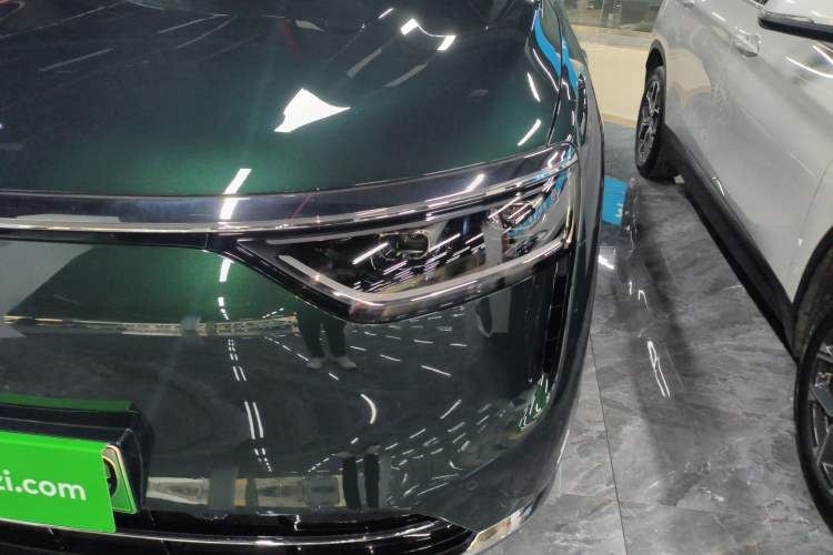 Used Hima AITO M8 2025 Extended-Range Ultra Version 53.4 kWh 6-Seater Edition