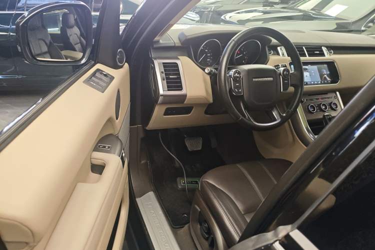 Used Land Rover Range Rover Sport 2017 3.0T Gasoline SE U.S. Specification
