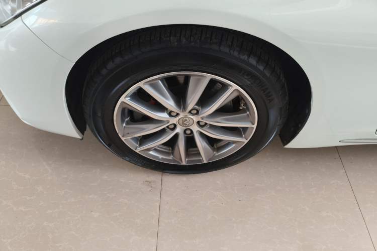 Used Infiniti Q50L 2018 2.0T Comfort Edition China VI Standard Left Front Wheel Hub