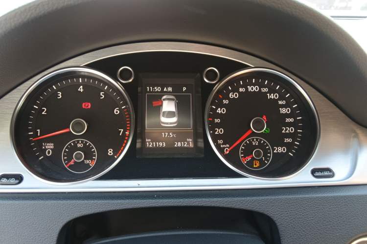 Used Volkswagen FAW-Volkswagen CC 2015 2.0 TSI Luxury Model Instrument Cluster