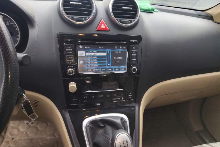 Used Haval H6 2011 2.0L Manual Two-Wheel Drive Elite Version