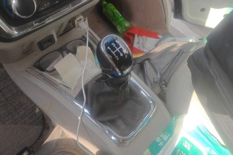 Used Jinbei New Hiace X30L 2018 1.5L Box Truck Wealth Edition DLCG14